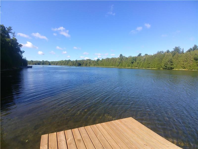 mccullaghcottage Ompah Cottage Rental GL11074 CottagesInCanada