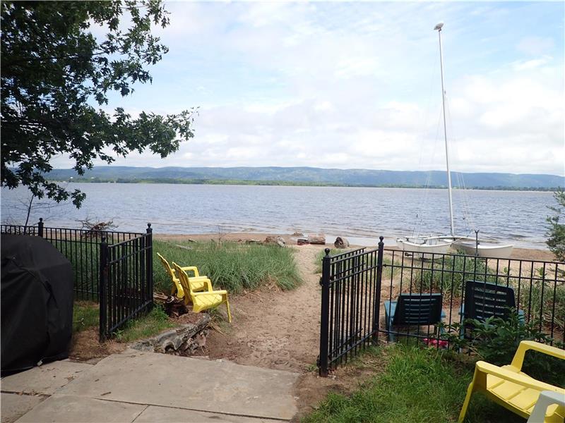 OnConstanceBay Constance Bay Ottawa Cottage Rental GL11247