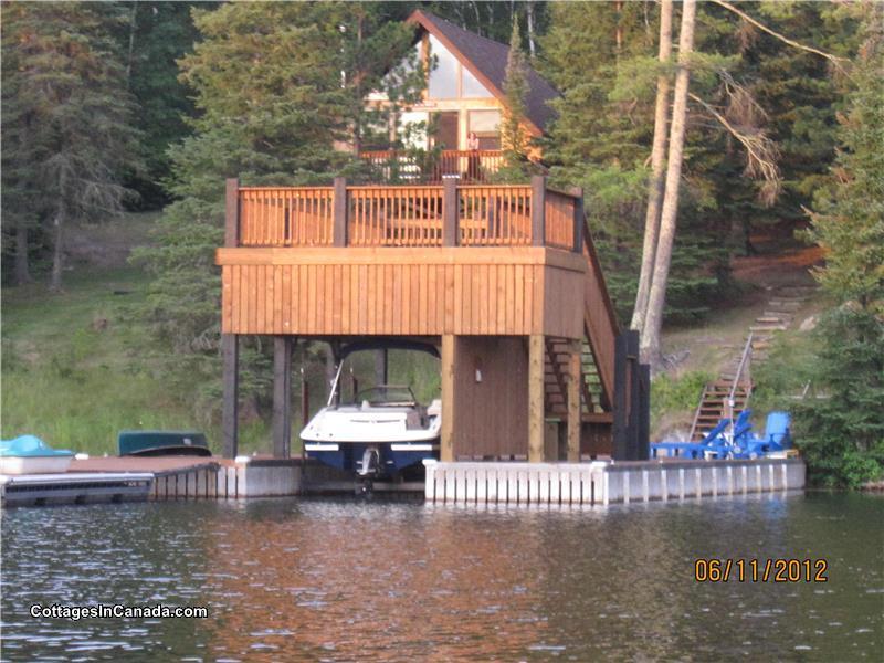 Lakefront Cottage Lake Of The Woods Kenora Cottage Rental GL11300