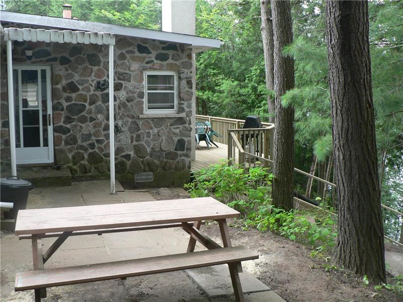 Paudash Lake cottage with west Bancroft Cottage Rental DI11301