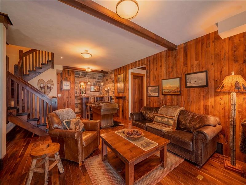 Serenity Cottage Jetski, Hot Tub, Collingwood Cottage Rental DI