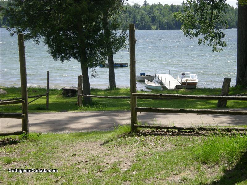 White Lake Cottage. (Two Cottages Kingston Cottage Rental GL12083