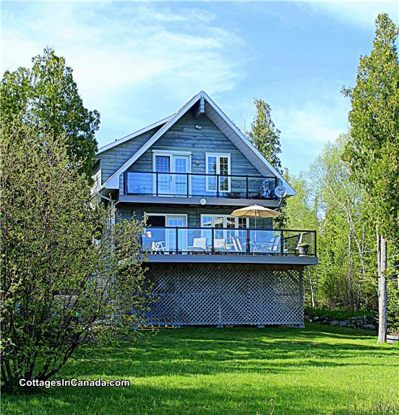 Willow Bank CottageTobermoryLake Tobermory Cottage Rental DI