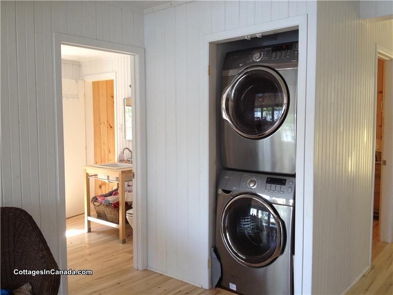 Sandy Cove Cottage Lac Gauvreau Wakefield Cottage Rental PL12579