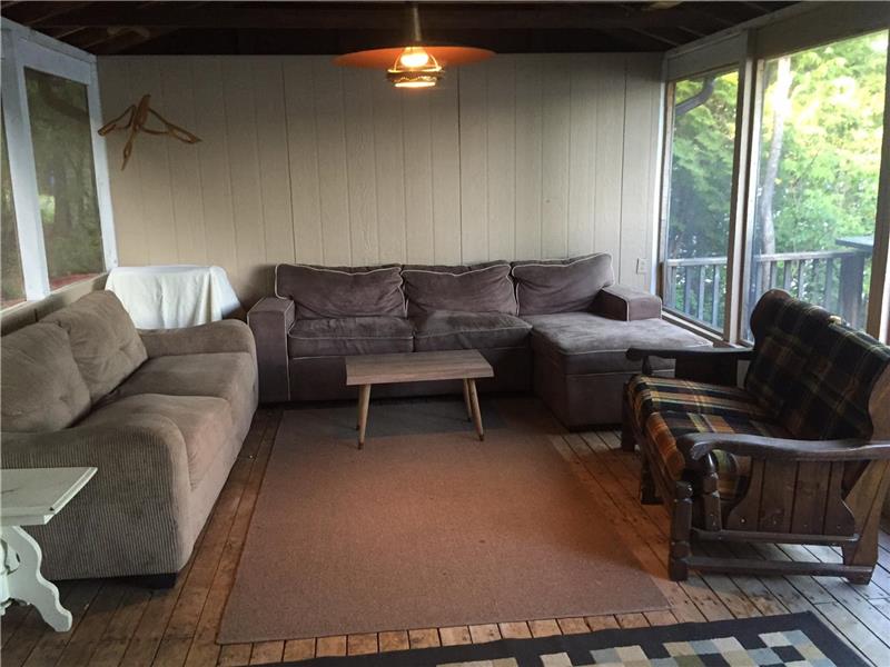 Sandy Cove Cottage Lac Gauvreau Wakefield Cottage Rental PL12579