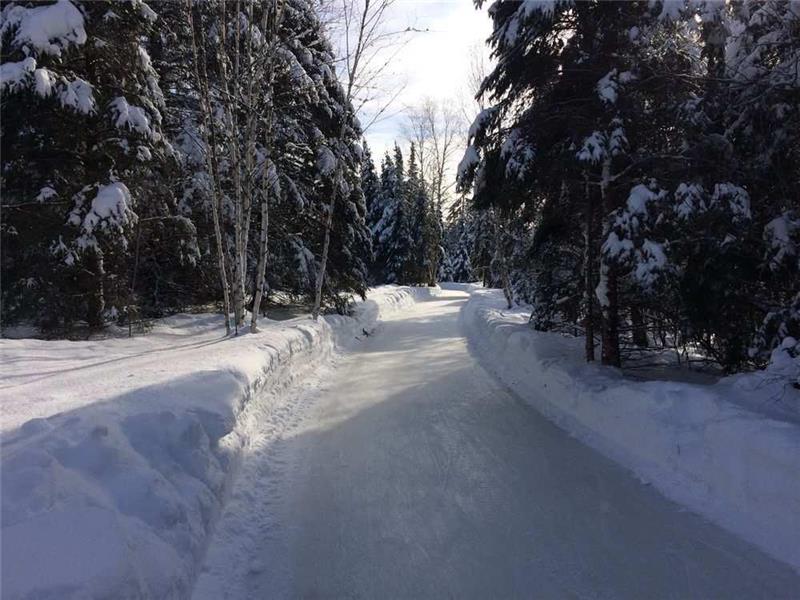 Sandy Cove Cottage Lac Gauvreau Wakefield Cottage Rental PL12579