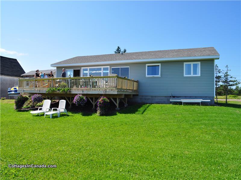 Murray Corner Cottage Rental GL12788 CottagesInCanada