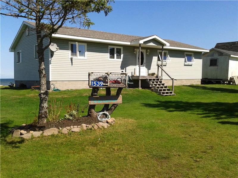 Murray Corner Cottage Rental GL12788 CottagesInCanada