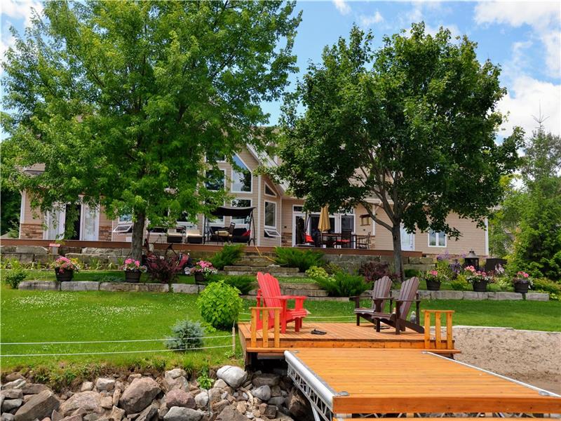 Luxury Kawartha Cottage Bobcaygeon Cottage Rental PL13143