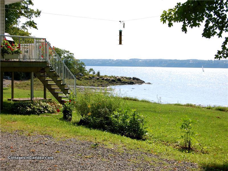 CHALET LEMIRE StLaurentdel'iled'Orleans Cottage Rental GL16517