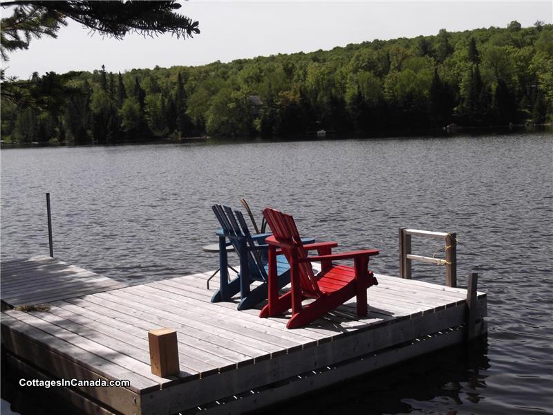 13 Lac Dainava MorinHeights Cottage Rental GL16709 CottagesInCanada