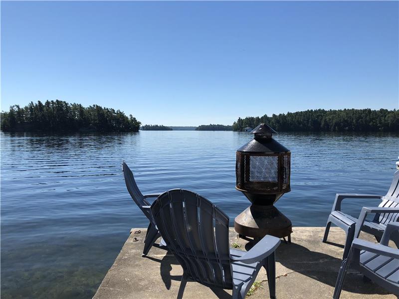 Lakeside Getaway Charleston Lake Cottage Rental PL16809