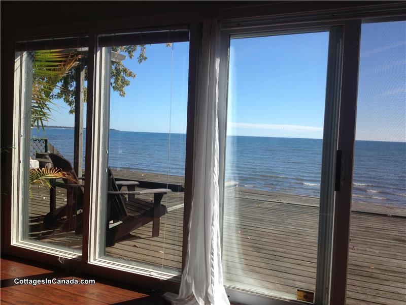 North Shore Nook Lakefront Home Wainfleet Cottage Rental PL16836