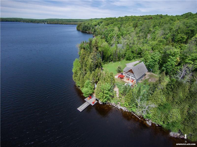The Sandra La Burks Falls Cottage Rental GL16998 CottagesInCanada