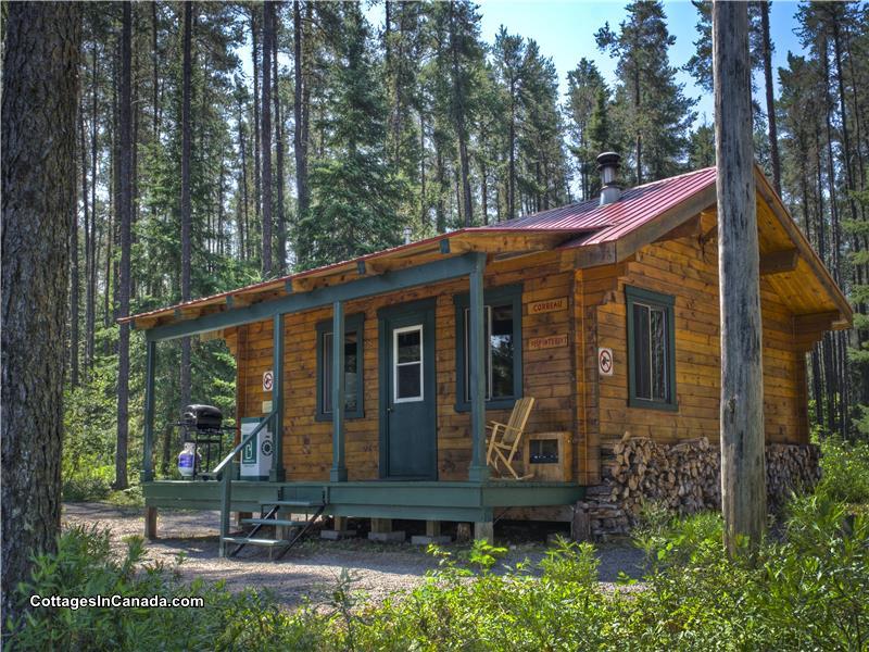 Forest Bathing Chalet Rentals La Tuque Cottage Rental DI17061 CottagesInCanada