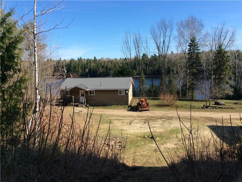 Madawaska River Paradise Griffith Cottage Rental PL17106