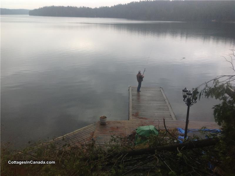 Buck Lake Lodge Perth Road Cottage Rental GL17155 CottagesInCanada