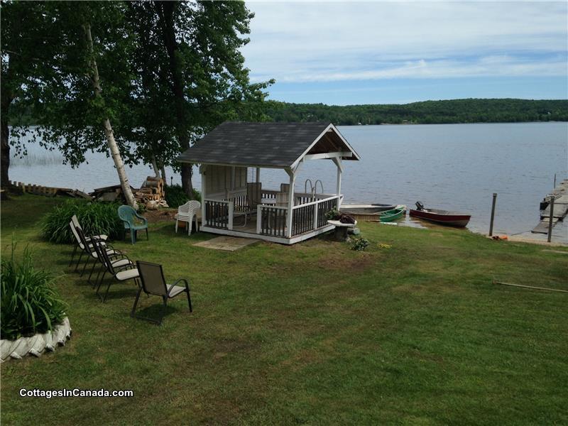 Cozy Commanda Lake Cottages (4 Restoule Cottage Rental DI17674
