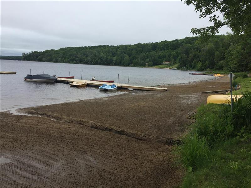 Cozy Commanda Lake Cottages (4 Restoule Cottage Rental DI17674