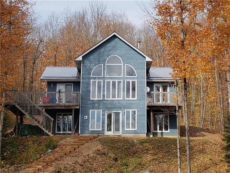 Heavenly Treasure Homes Cottage in Haliburton Cottage Rental DI