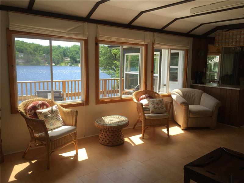 Brendan's Cove Cottage Lac Gauvreau Wakefield Cottage Rental DI