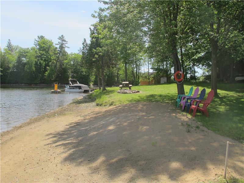 Shadow Lake 4 Season Cottage Norland Cottage Rental DI18764