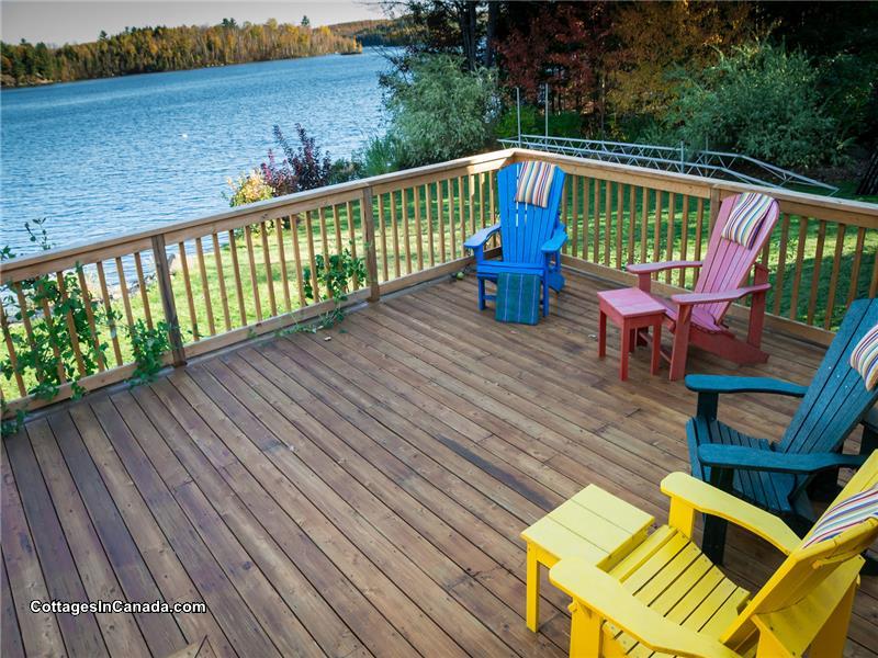 Lakeview Lodge Barrys Bay Cottage Rental DI18879 CottagesInCanada