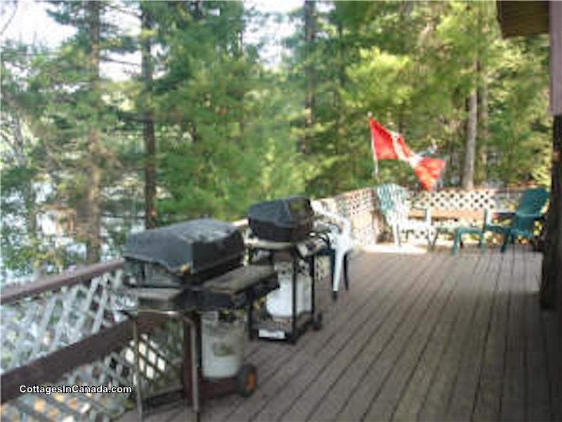 Casey Cottage Burks Falls Cottage Rental GL19117 CottagesInCanada