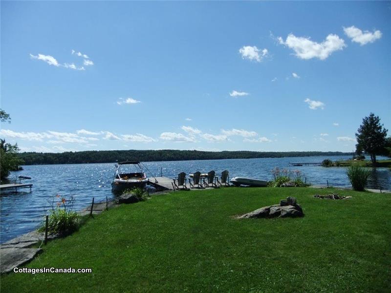 Cottage on Lower Buckhorn Lake Buckhorn Cottage Rental GL19282