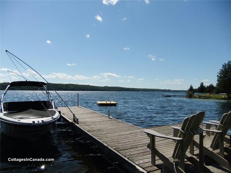 Cottage on Lower Buckhorn Lake Buckhorn Cottage Rental GL19282