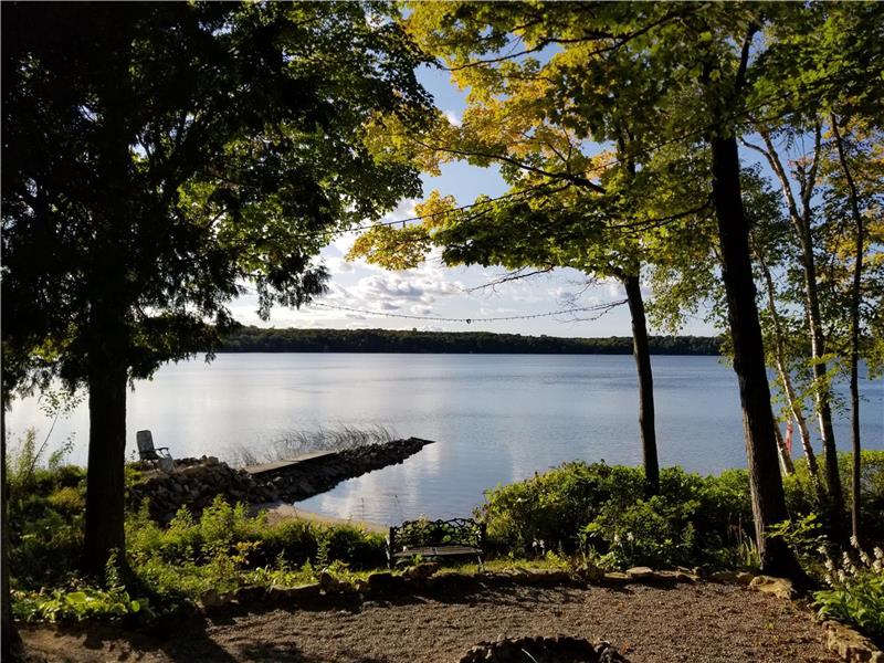 Peninsula Paradise Miller Lake Cottage Rental GL19318