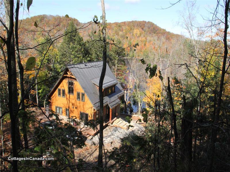 Barnstone Retreat. Luxury MulgraveetDerry Cottage Rental DI19386