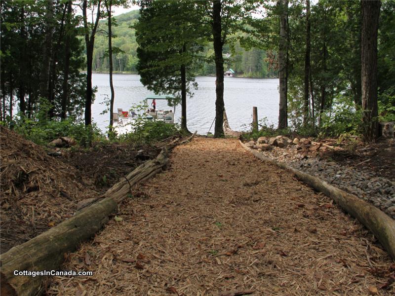 Barnstone Retreat. Luxury MulgraveetDerry Cottage Rental DI19386