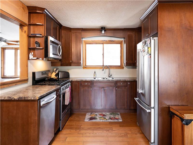 Pineview Port Carling Cottage Rental PL19494 CottagesInCanada