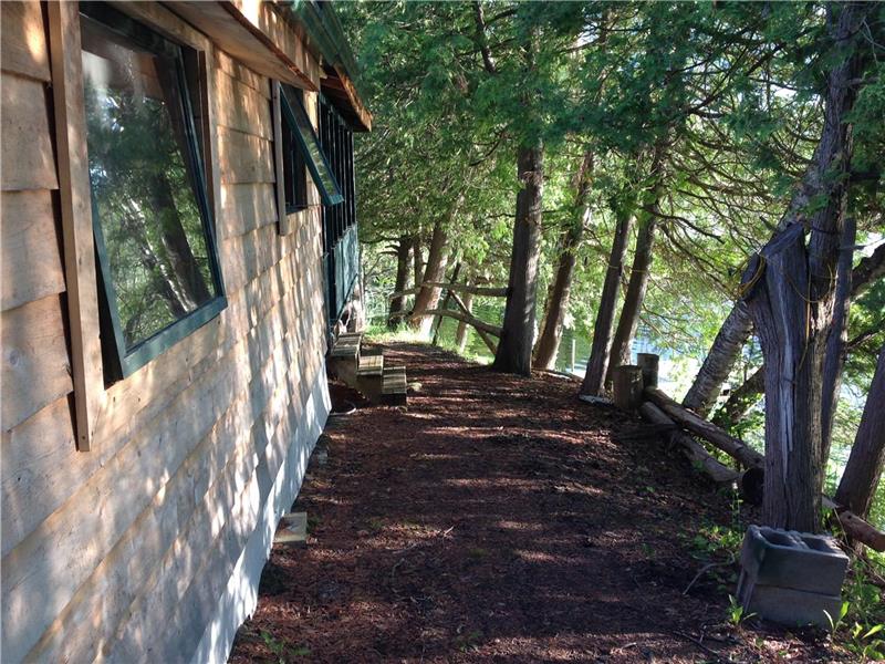 Private Lake Cottage near Perth Cottage Rental GL19543 CottagesInCanada