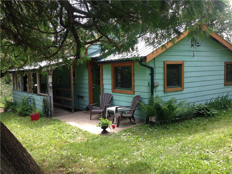 Private Lake Cottage near Perth Cottage Rental GL19543