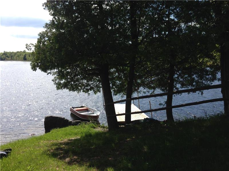 Private Lake Cottage near Perth Cottage Rental GL19543 CottagesInCanada