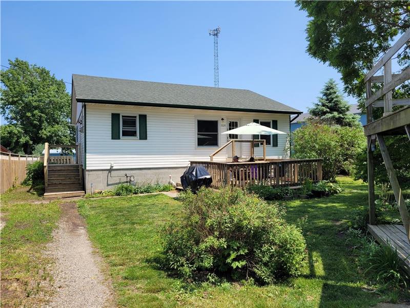 COTTAGE EAU DU SOLEIL Erieau Cottage Rental GL19703 CottagesInCanada