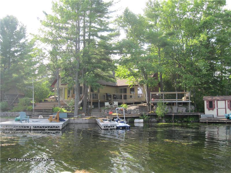 Kawartha Cottage on Big Bald Lake Buckhorn Cottage Rental PL19729