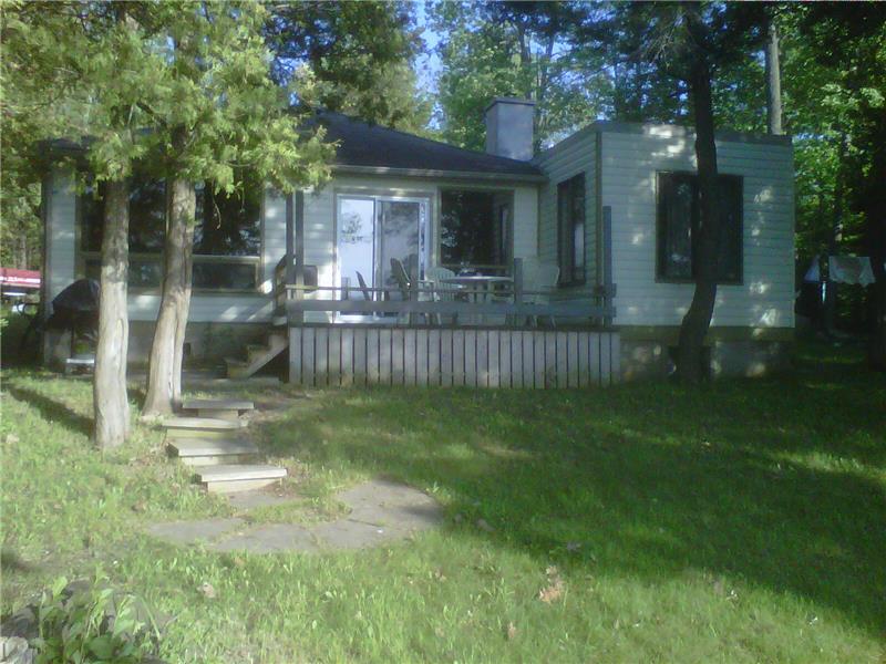 Bay Beach Cottage Victoria Harbour Cottage Rental PL19922