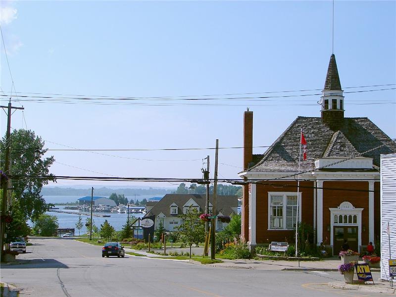 Bay Beach Cottage Victoria Harbour Cottage Rental PL19922