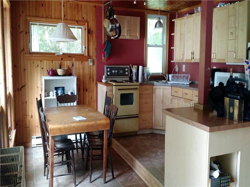 Bay Beach Cottage Victoria Harbour Cottage Rental PL19922