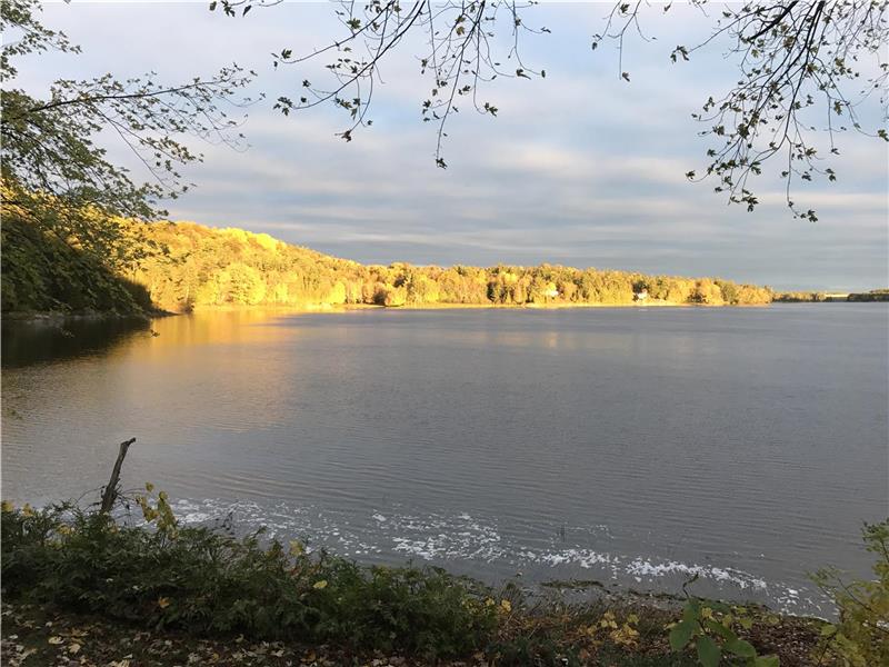 Browns Bay Retreat Renfrew County Renfrew Cottage Rental GL20019