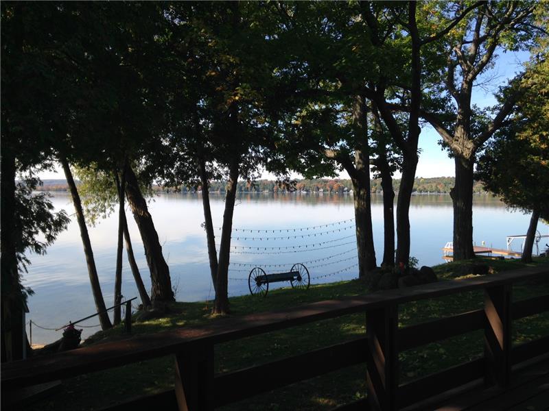 NEW 5* WATERFRONT FAMILY LAKEHOUSE Orillia Cottage Rental DI20264 CottagesInCanada