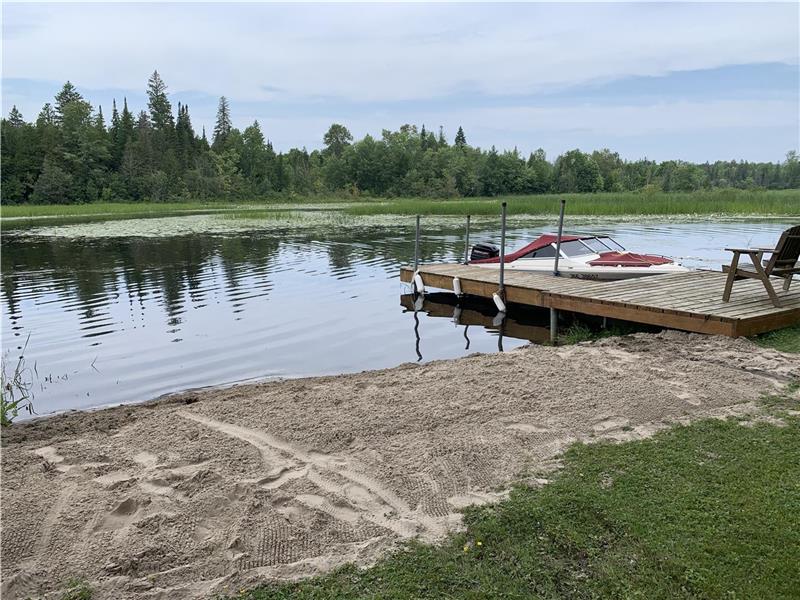 Cottage Rental in Bobcaygeon Bobcaygeon Cottage Rental PL20283 CottagesInCanada