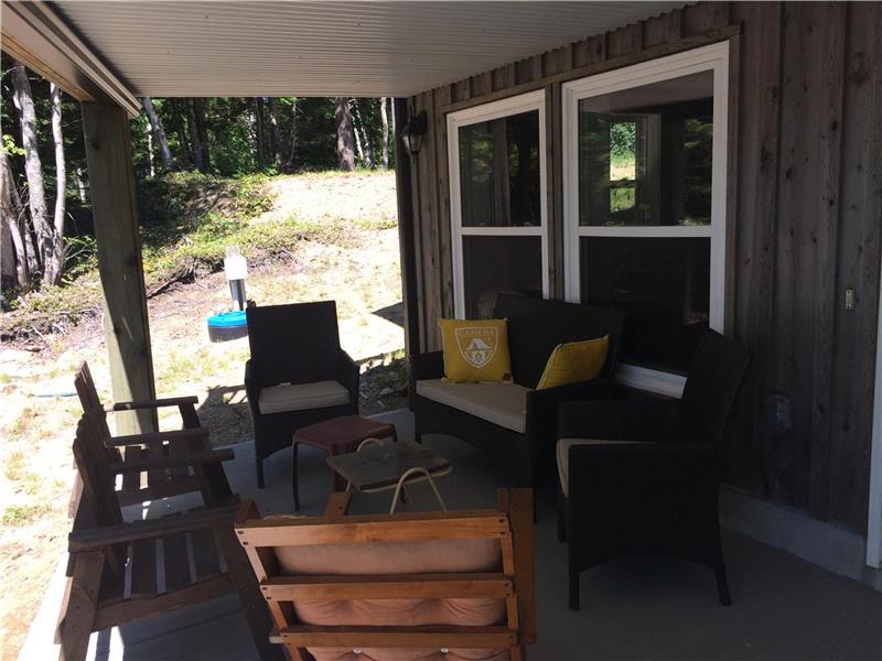 Hemlock Cottage Lake Side Digby Cottage Rental GL20417 CottagesInCanada