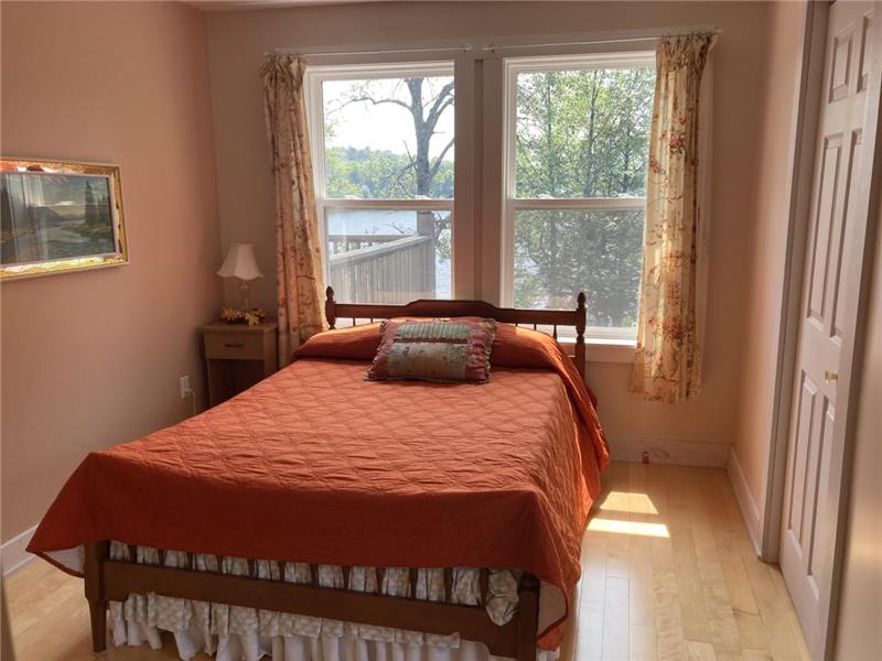 Hemlock Cottage Lake Side Digby Cottage Rental GL20417 CottagesInCanada