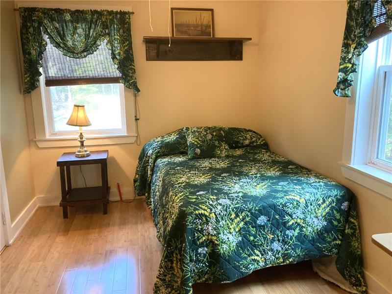 Hemlock Cottage Lake Side Digby Cottage Rental GL20417 CottagesInCanada