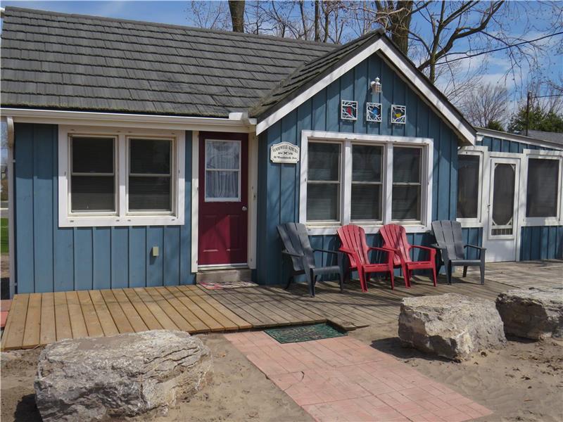 Lakeview Blue Cottage, Long Point Long Point Cottage Rental GL20469 CottagesInCanada Lakeview Blue Cottage, Long Point Long Point Cottage Rental GL20469 CottagesInCanada
