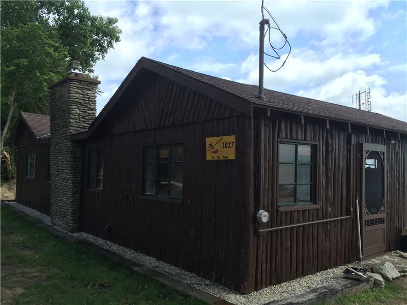 The Oar House Beach Retreat on Pelee Island Cottage Rental PL